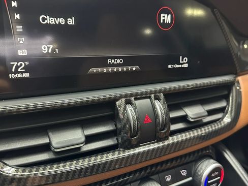 Used 2018 Alfa Romeo Giulia Ti Sport w/ Quick Order Package 22U Sport RWD image 21