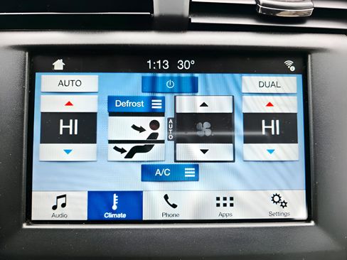 Used 2018 Ford Fusion SE w/ Fusion SE Technology Package image 32