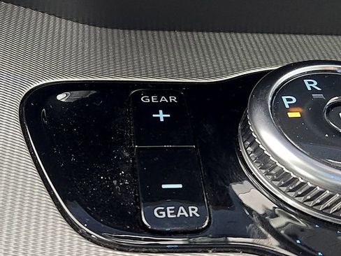 Certified 2025 Ford Expedition Active image 27