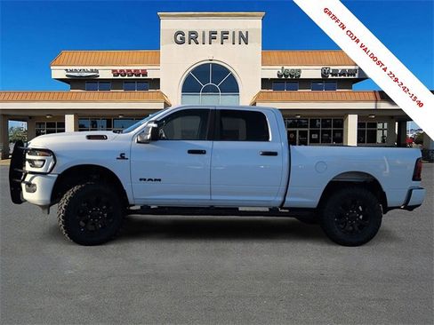 New 2025 RAM 3500 Big Horn image 10