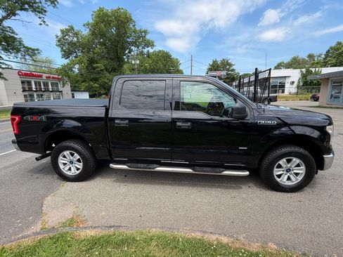 Used 2016 Ford F150 XLT AWD/4WD image 4