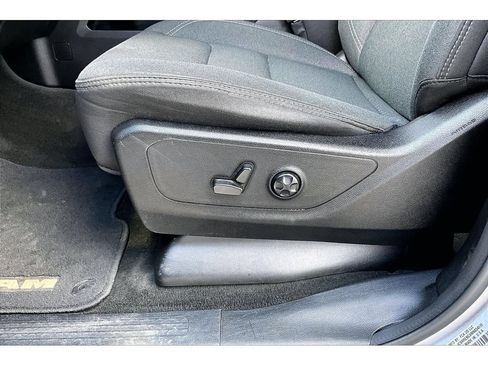 Used 2021 RAM 1500 Big Horn RWD image 28