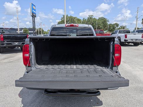 Used 2022 Chevrolet Colorado Z71 AWD/4WD image 12