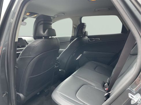 Used 2023 Kia Sportage EX image 13
