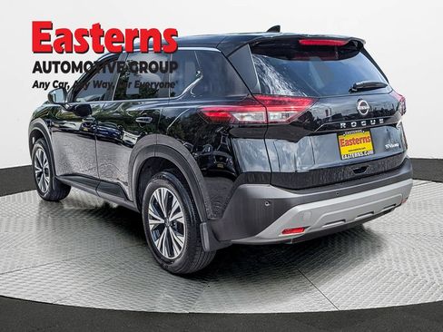 Used 2023 Nissan Rogue SV AWD/4WD image 4