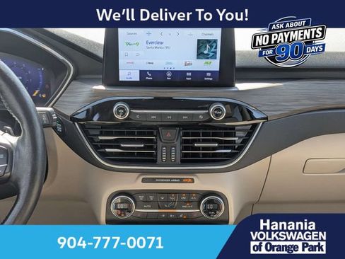 Used 2020 Ford Escape Titanium AWD/4WD image 19