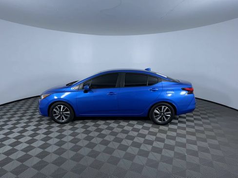 Used 2021 Nissan Versa SV FWD image 5