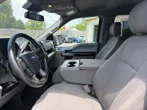 Used 2019 Ford F150 XLT w/ Equipment Group 302A Luxury AWD/4WD image 5