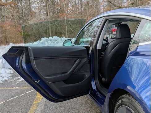 Used 2020 Tesla Model 3 Long Range image 10