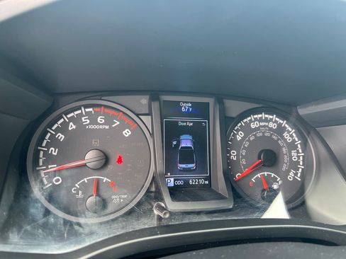 Used 2023 Toyota Tacoma SR AWD/4WD image 23