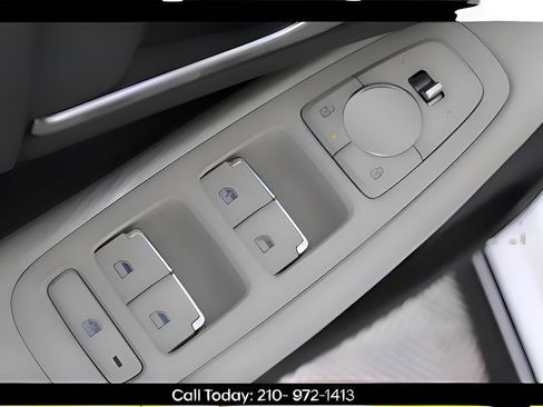 Used 2025 Hyundai Sonata SE image 3