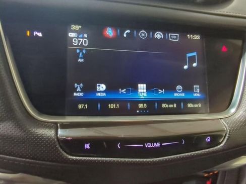 Used 2019 Cadillac XT5 Premium Luxury image 12