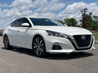 Used 2020 Nissan Altima 2.0 Platinum