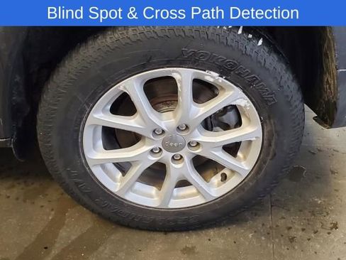 Used 2016 Jeep Cherokee Latitude w/ Safety/Convenience Group image 6