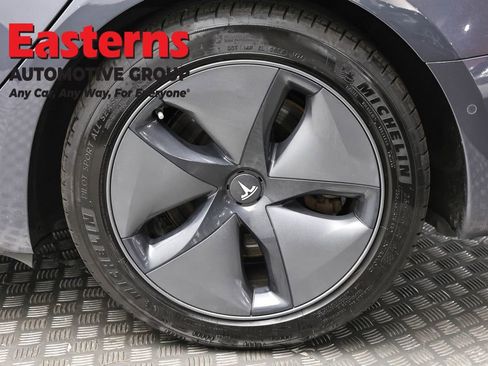 Used 2019 Tesla Model 3 Long Range image 8