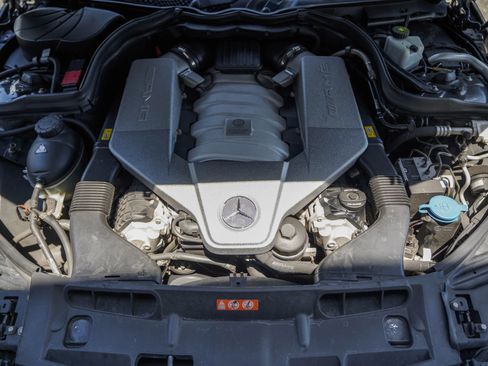 Used 2012 Mercedes-Benz C 63 AMG Sedan image 38