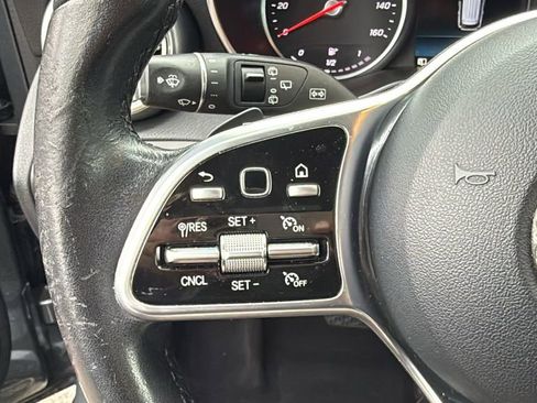 Used 2021 Mercedes-Benz GLC 300 image 21