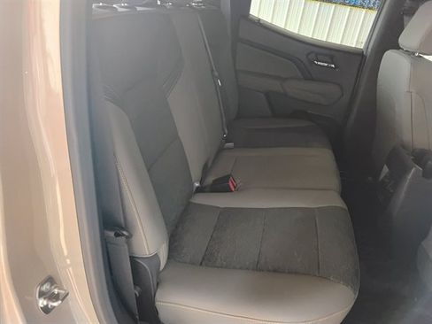 Used 2024 Chevrolet Colorado ZR2 w/ Technology Package image 15