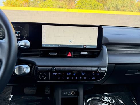 Used 2025 Hyundai Ioniq 5 SEL RWD image 12