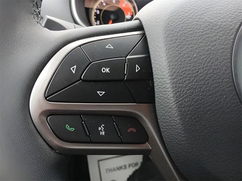 Used 2022 Jeep Cherokee Latitude Lux image 17