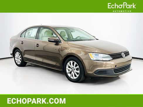 Used 2014 Volkswagen Jetta SE FWD image 1