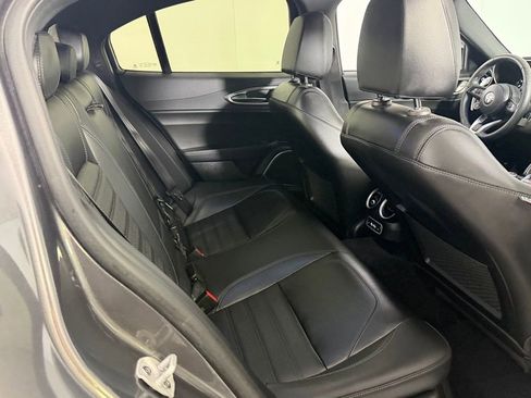 Used 2023 Alfa Romeo Giulia Veloce image 29