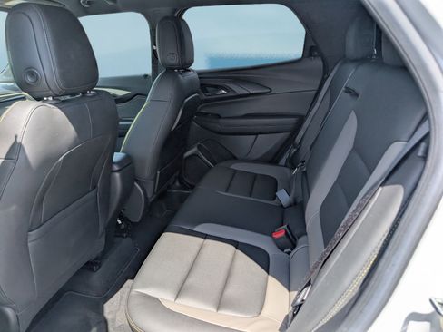 Used 2024 Chevrolet TrailBlazer ACTIV w/ Driver Confidence Package FWD image 14