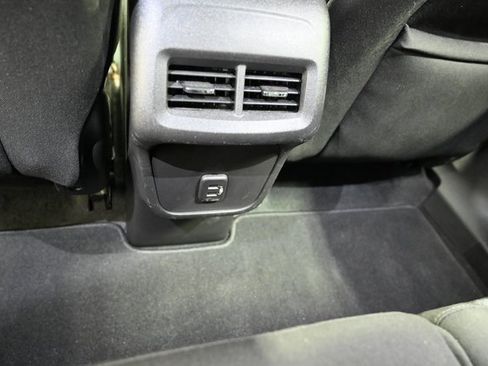 Used 2024 Chevrolet Equinox LT image 25