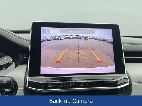 Used 2022 Jeep Compass Limited w/ Sun and Sound Group image 12