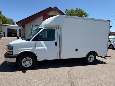 Used 2020 Chevrolet Express 3500 w/ Power Convenience Package RWD image 5