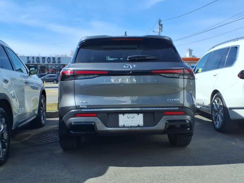 Certified 2023 INFINITI QX60 Luxe w/ Performance Audio Package image 5