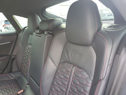 Used 2021 Audi RS 7 Sportback w/ Carbon Optic Package image 11