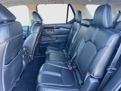 Certified 2023 Honda Pilot Touring image 26