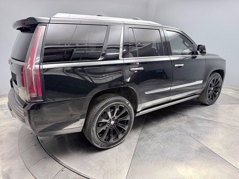 Used 2016 Cadillac Escalade Platinum AWD/4WD image 5