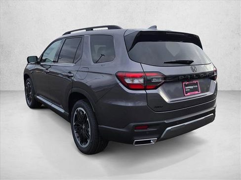 New 2026 Honda Pilot Touring image 7