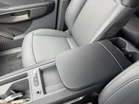 New 2026 Kia EV9 Light image 14