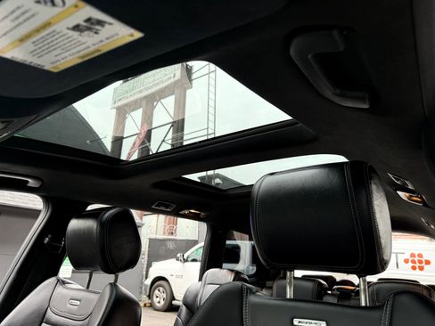 Used 2016 Mercedes-Benz GL 63 AMG 4MATIC image 13