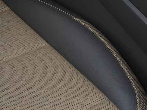 New 2026 Chevrolet Equinox ACTIV w/ LPO, Floor Liner Package AWD/4WD image 21