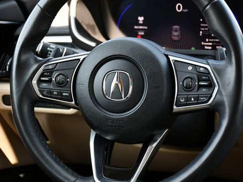 Used 2025 Acura MDX SH-AWD image 34