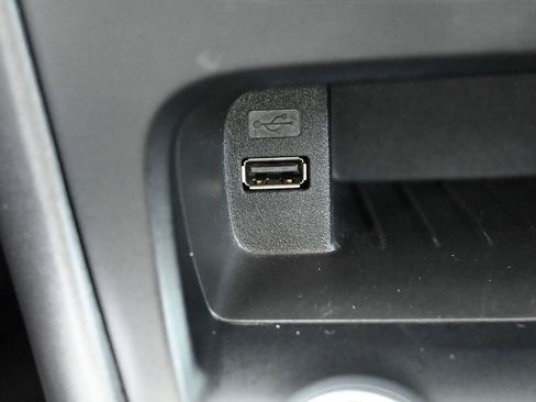 Used 2017 Ford Focus SEL image 24