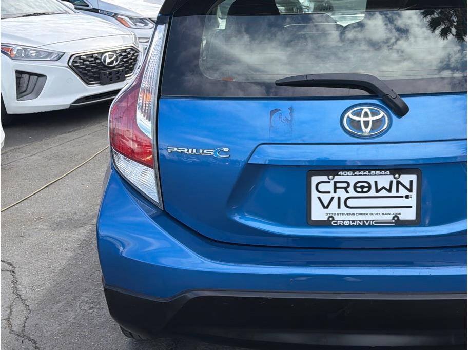 Used 2017 Toyota Prius C One FWD image 21