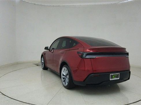 Used 2026 Tesla Model Y Long Range image 64