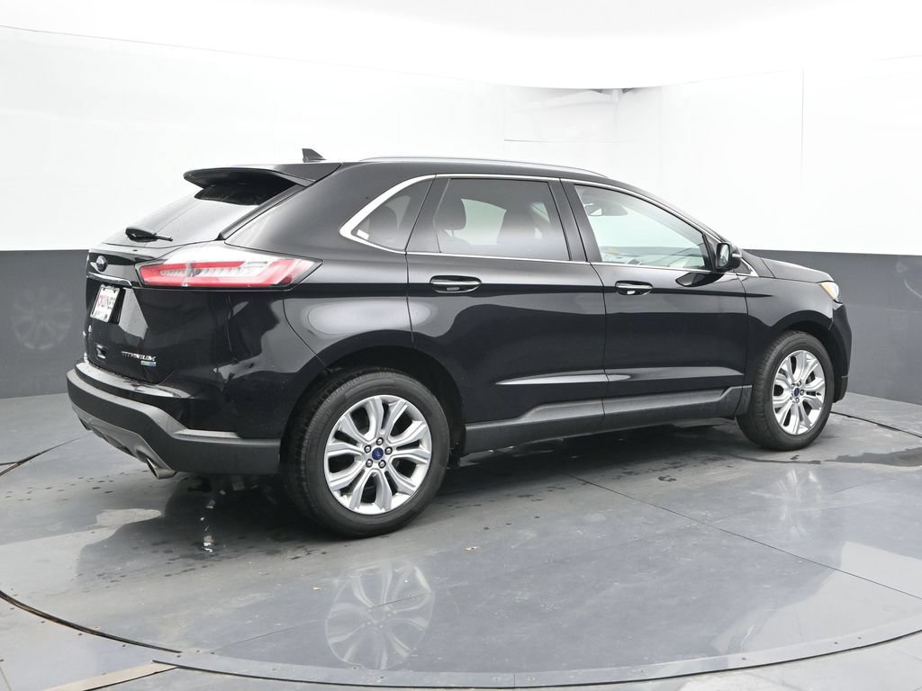 Used 2020 Ford Edge Titanium AWD/4WD image 3