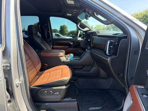 Used 2024 GMC Sierra 2500 Denali Ultimate w/ LPO, GMC Protection Package AWD/4WD image 11