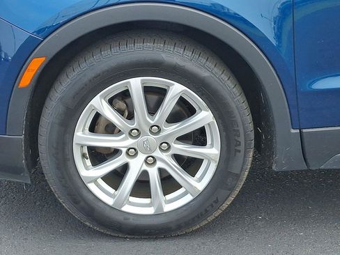 Used 2019 Cadillac XT4 Luxury w/ Cold Weather Package image 8