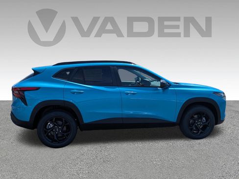 New 2026 Chevrolet Trax LT w/ Driver Confidence Package FWD image 23