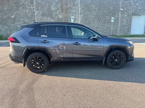 Used 2024 Toyota RAV4 XSE AWD/4WD image 8
