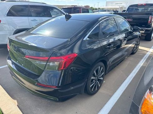 Used 2024 Honda Civic EX image 4
