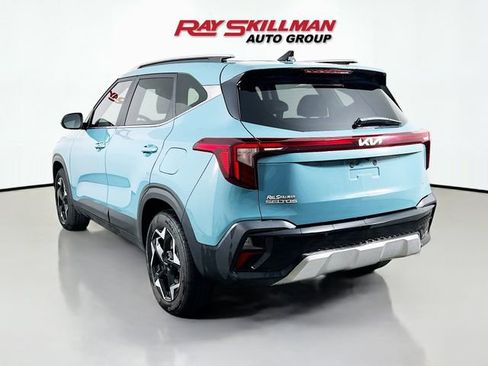 Used 2025 Kia Seltos EX w/ EX Sunroof Package image 5