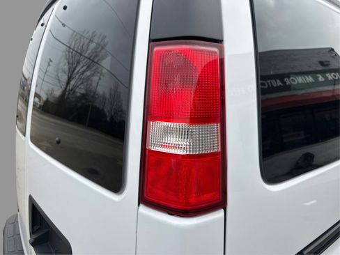 Used 2023 Chevrolet Express 3500 LS image 22